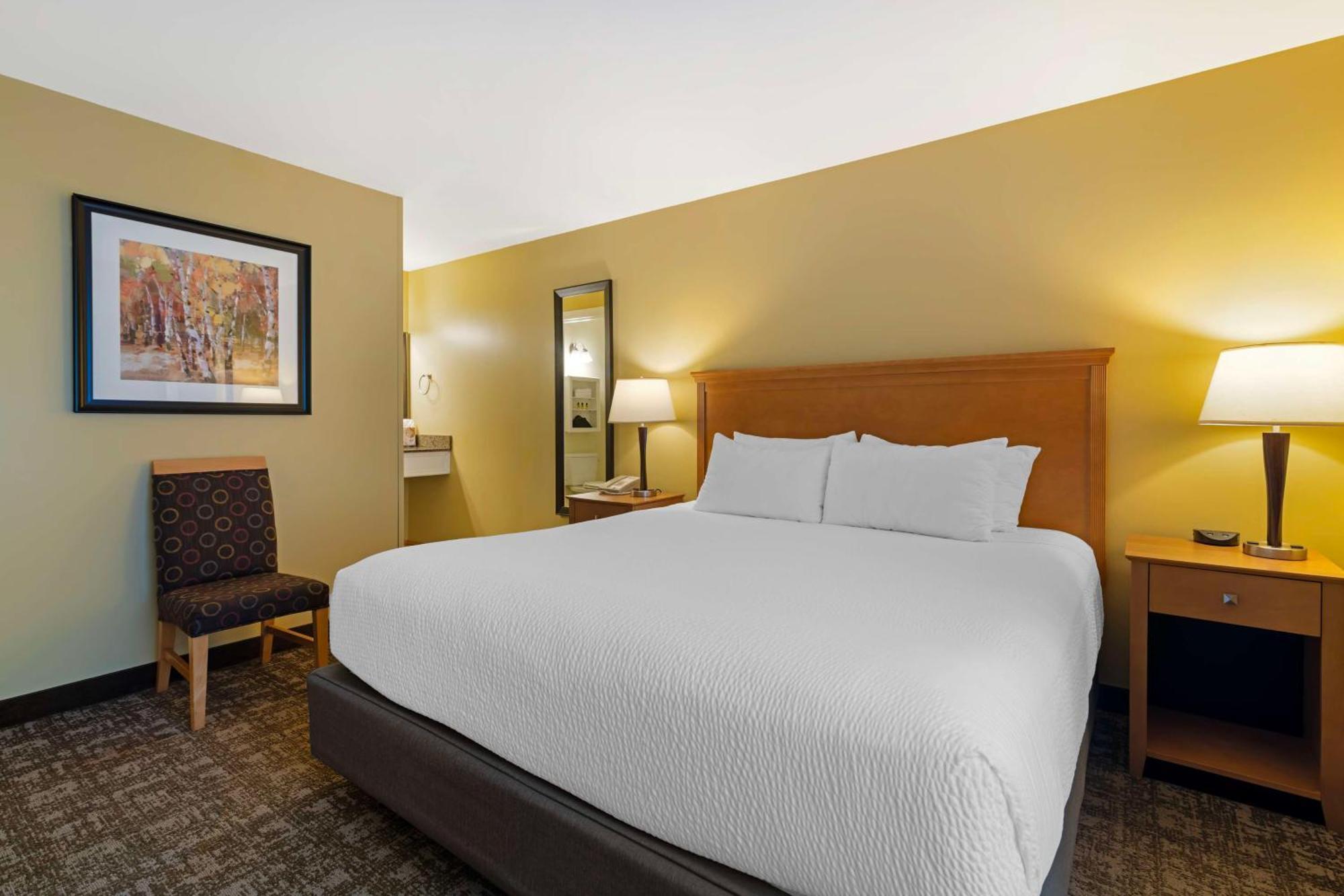 Best Western Plus Windjammer Inn & Conference Center Burlington Buitenkant foto
